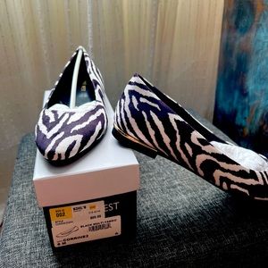Nine West Zebra print flats sz8